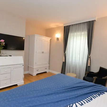 The Duke Luxury Отель типа 