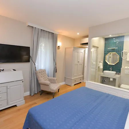 The Duke Luxury 住宿加早餐酒店 4*