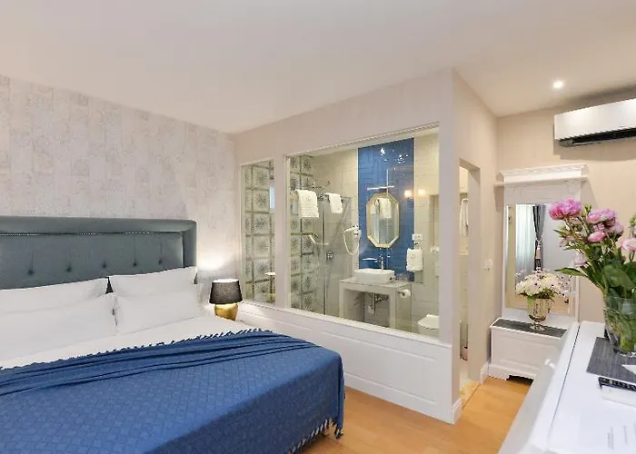 The Duke Luxury Split