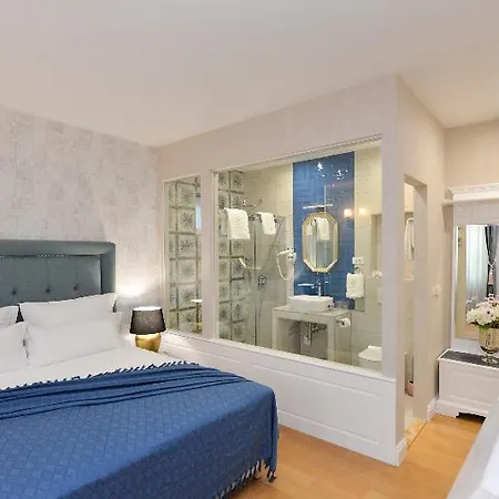 The Duke Luxury Split